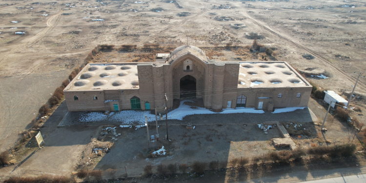 مسجد تاریخی آق قلعه
