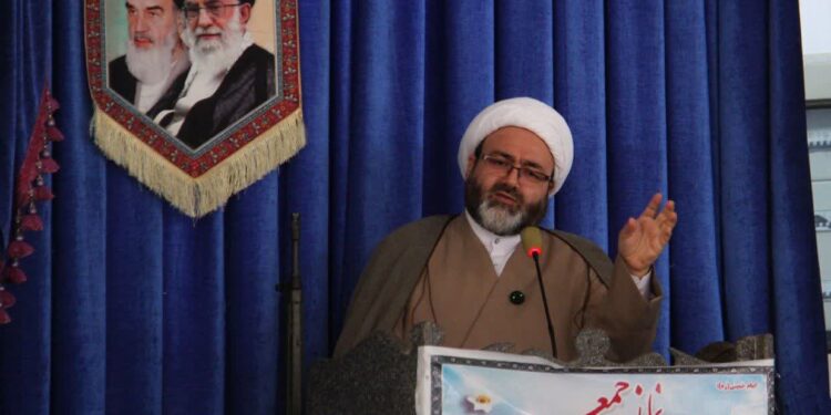 آموزش بدون تربیت از نگاه اسلام ناکافی است