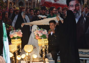 «عشق علوی؛ تجلی وحدت مردمی»